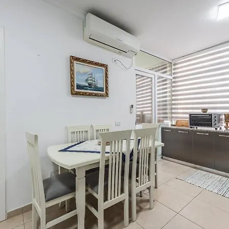 The Beachfront Bliss By Ps Appartement Golem (Tirana)