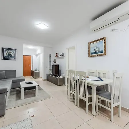 דירה The Beachfront Bliss By Ps גולם