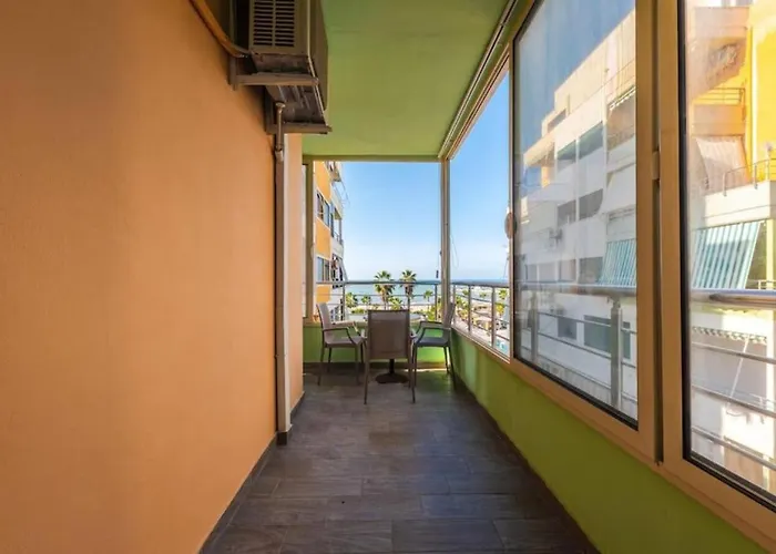 公寓 The Beachfront Bliss By Ps