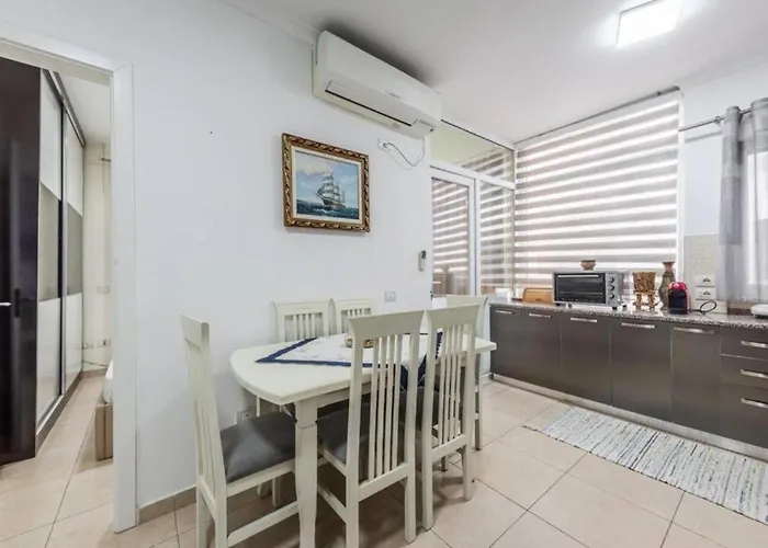 公寓 The Beachfront Bliss By Ps *